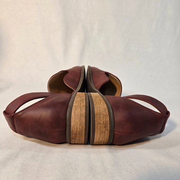 JOURNEE COLLECTION LORETA Wine Vegan Leather Ankle Strap Loafer Flat Shoe Size 8 - Picture 13 of 16